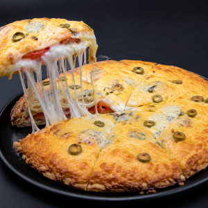 four-floor-pizza-4-cheese